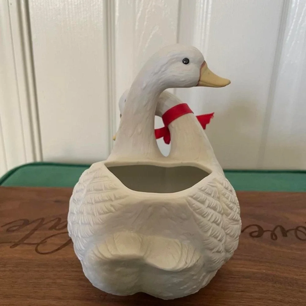 Vintage ceramic planter two white geese with intertwined red ribbon 64030